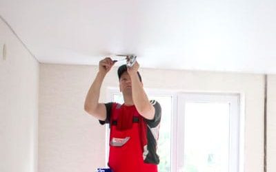 Ремонт и замена натяжных потолков - фото